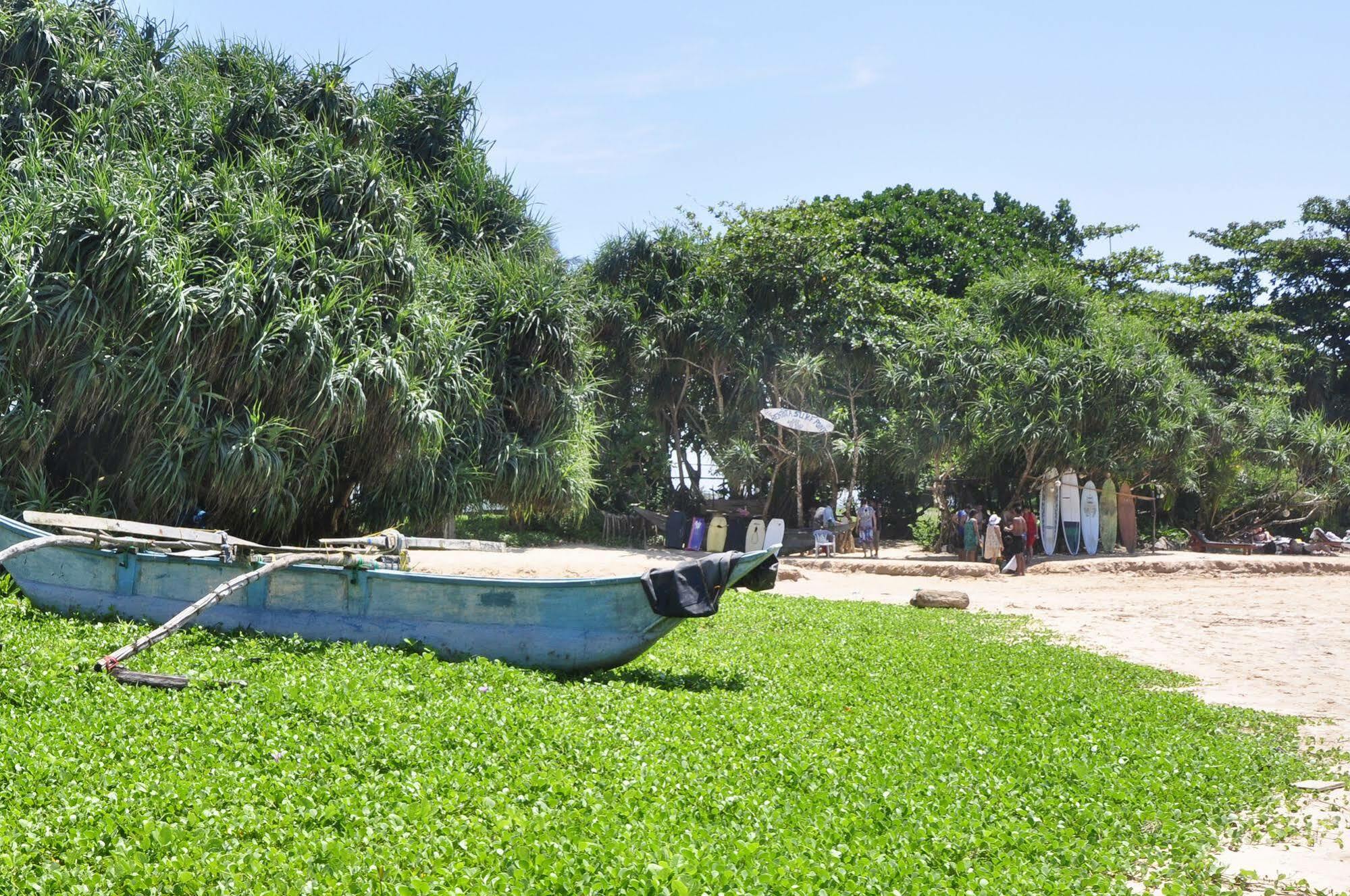 Chami Villa Bentota Buitenkant foto