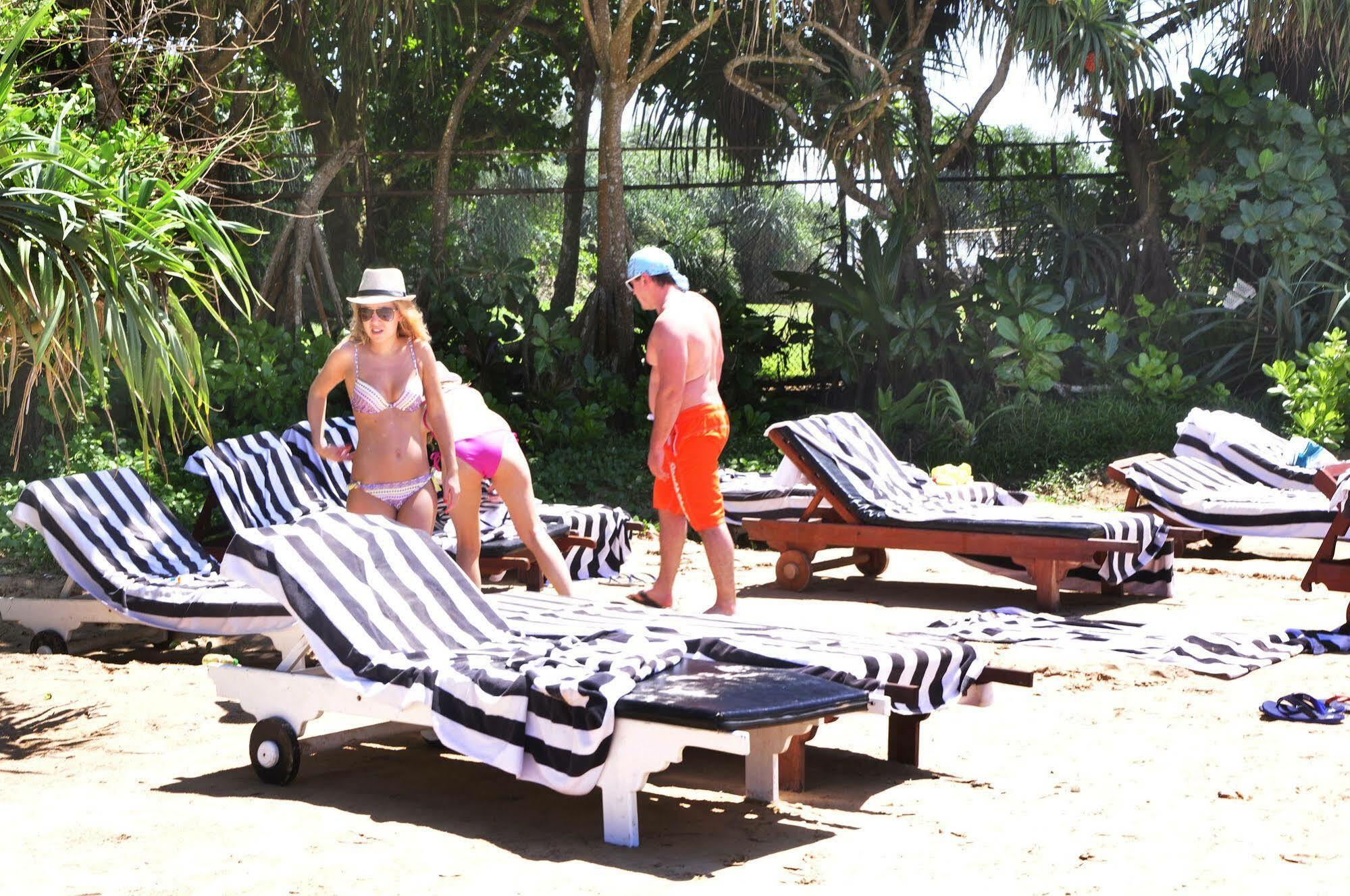 Chami Villa Bentota Buitenkant foto