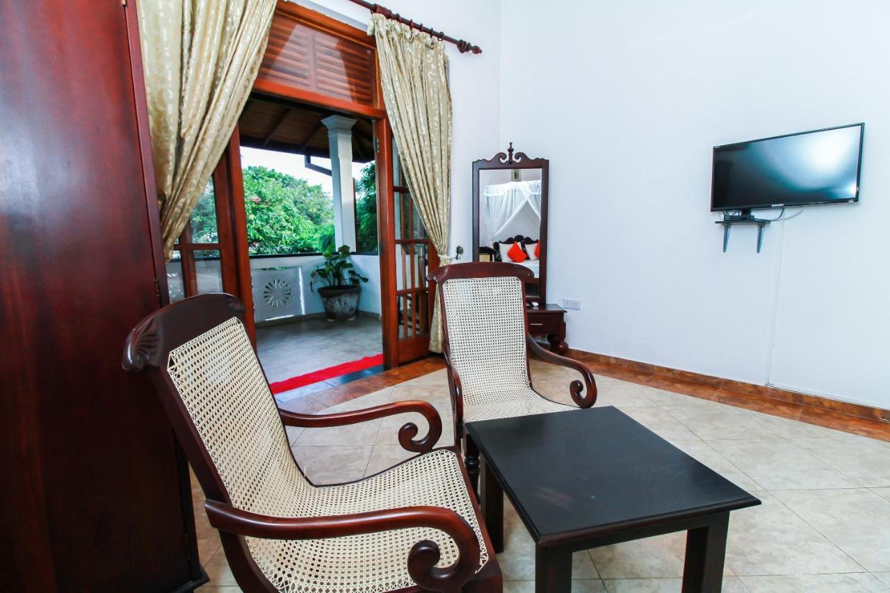 Chami Villa Bentota Buitenkant foto